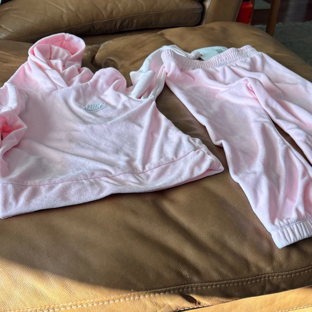 Nike Pink Hooded Sweatshirt and Jogger pants - Picture 1 of 1